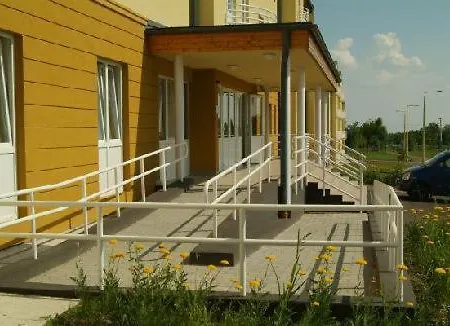 Karoly Robert Diakhotel * Gyöngyös