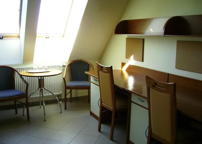 Albergue Károly Róbert Diákhotel *